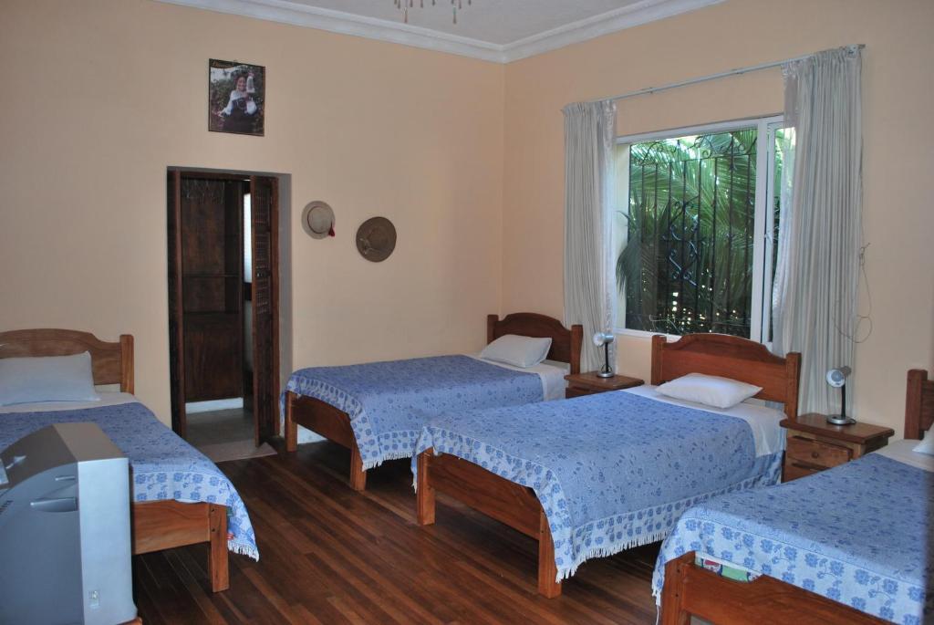 Travellers Inn Quito Szoba fotó